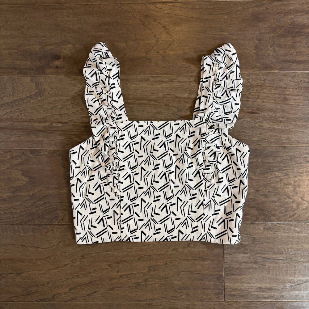 Monteau Los Angeles Women Black White Abstract Geometric Ruffle Crop Top Medium - Picture 1 of 5